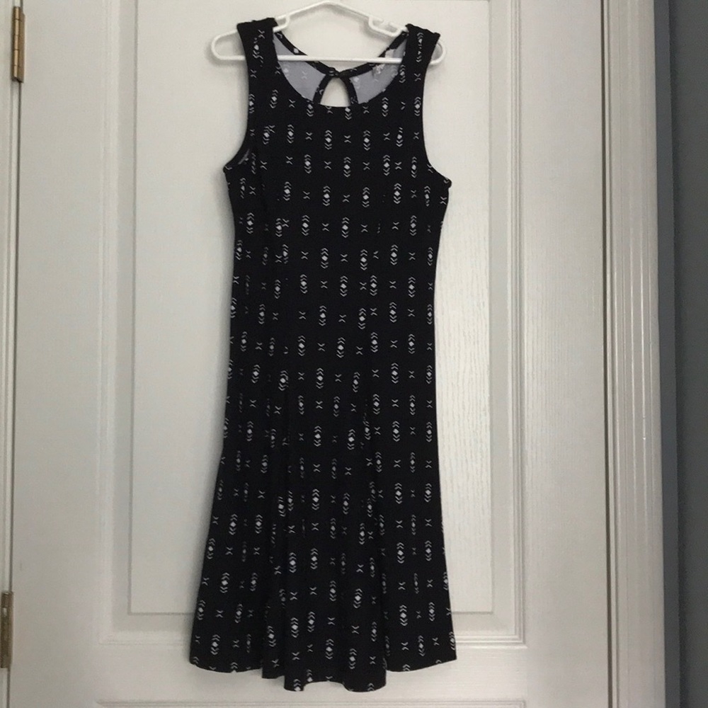 Girls size extra small black with white print